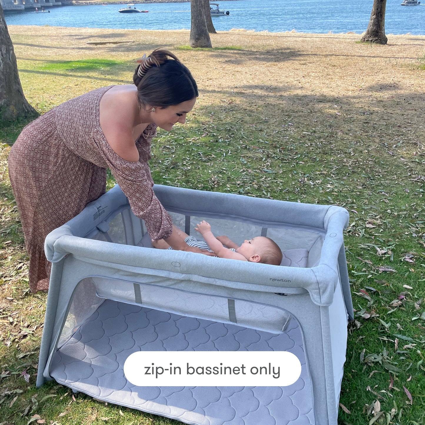 Deluxe Travel Crib & Play Yard