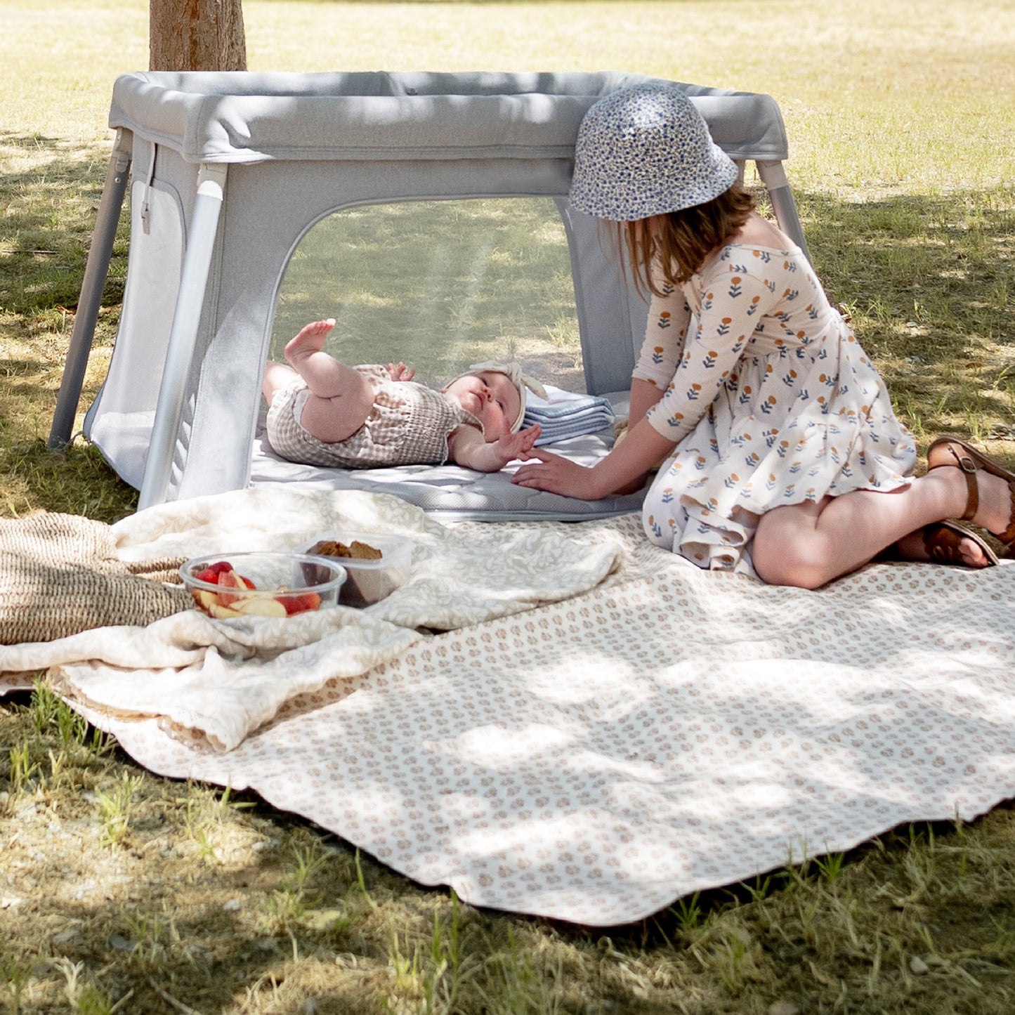 Compact Travel Crib & Play Yard