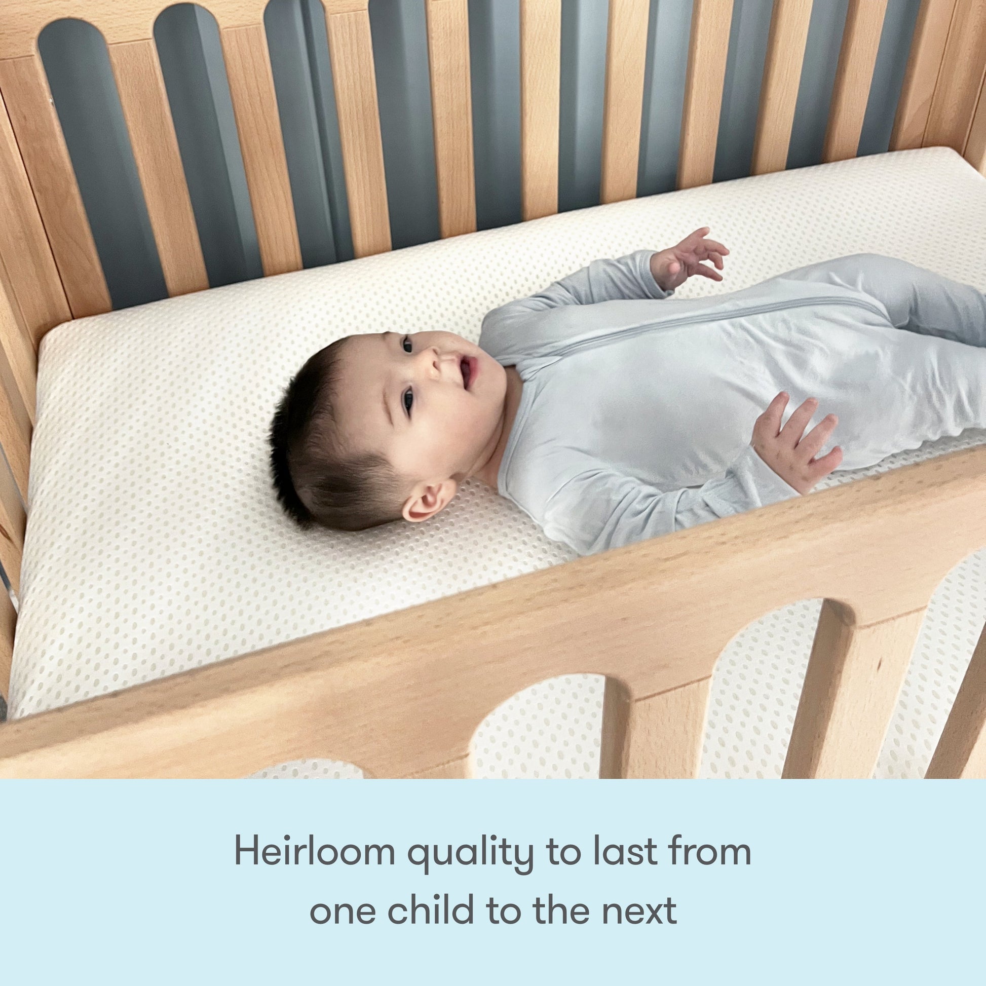 Newton Galileo Mini Crib with Newton Mattress