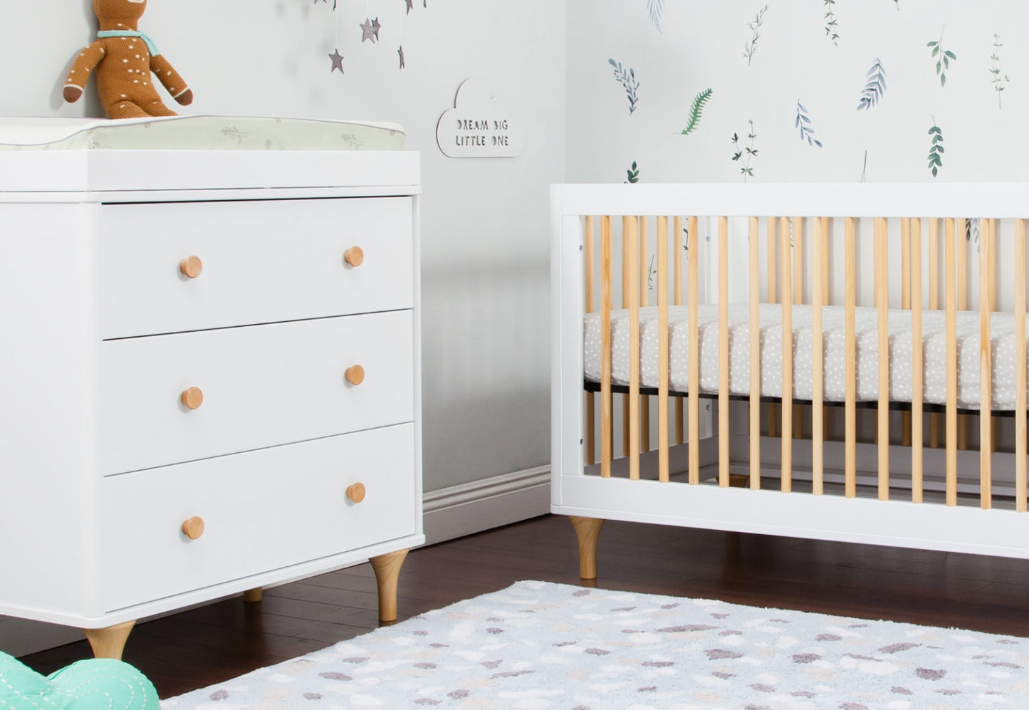 Lolly Convertible Crib